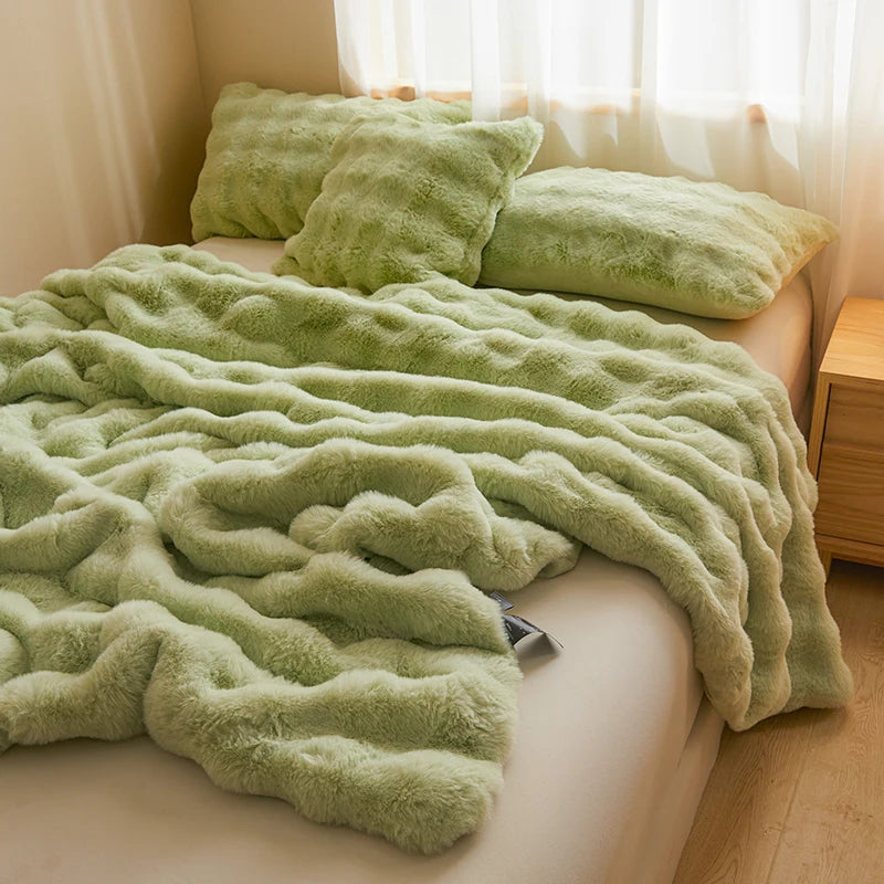 Rabbit Faux Fur Blanket - Ultra Soft Plush Wave Texture